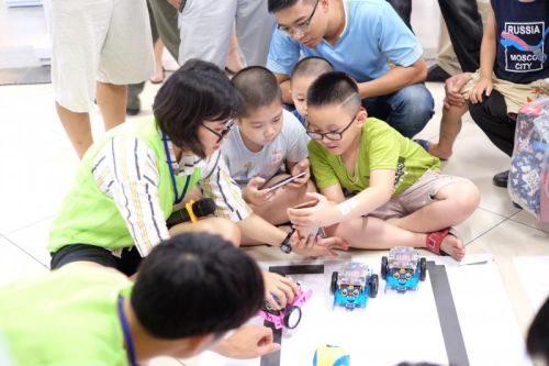 Chương trình giáo dục STEM ở tiểu học